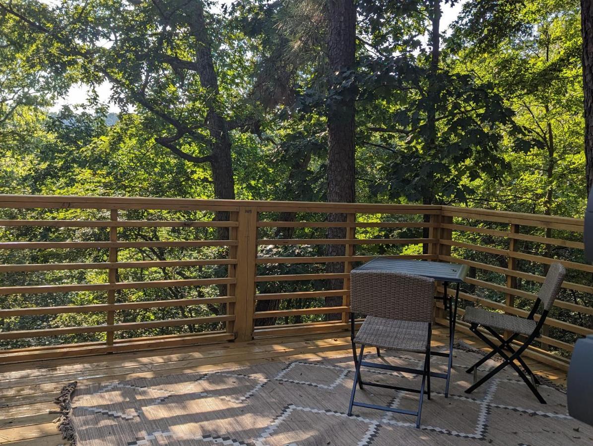 Cabin #6 With Hot Tub Deck And Sunset View At Loblolly Pines Eureka Springs Eksteriør bilde