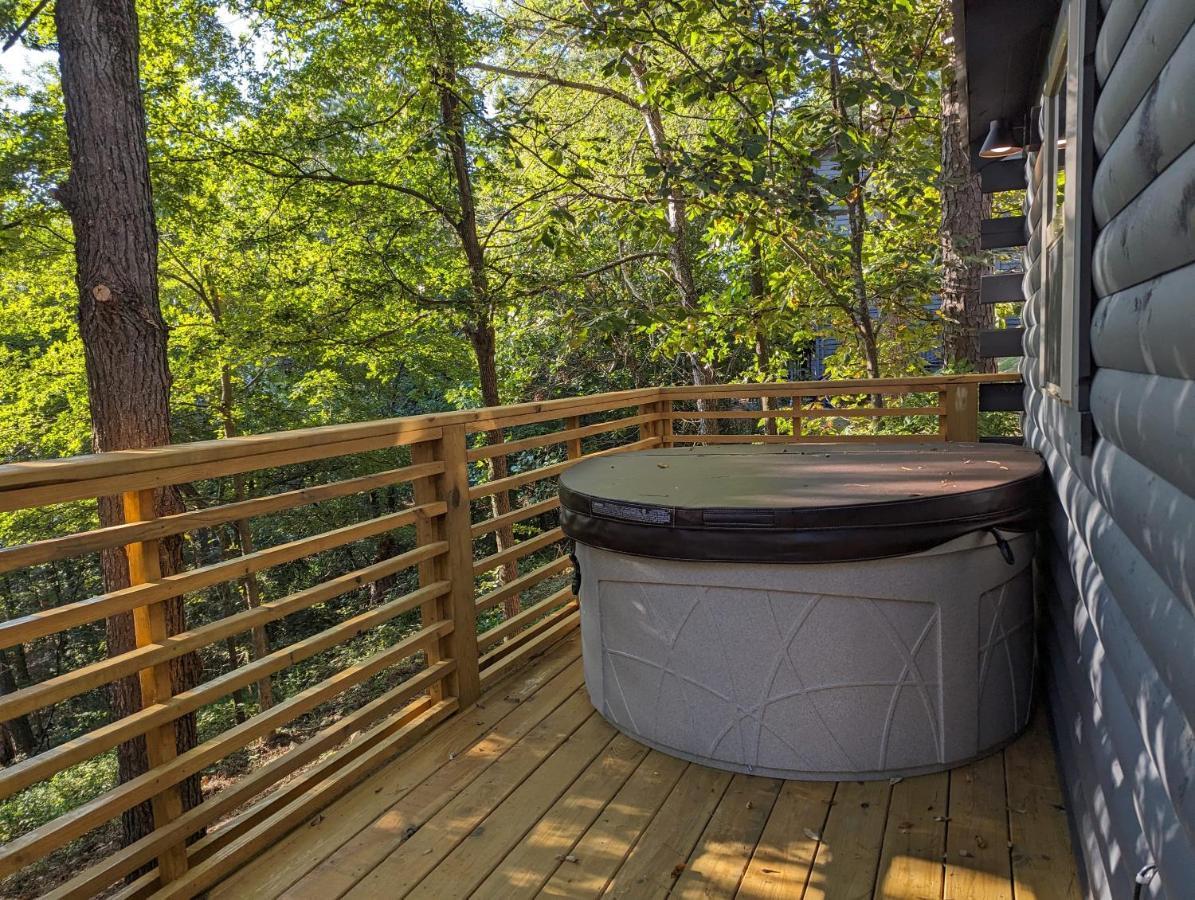 Cabin #6 With Hot Tub Deck And Sunset View At Loblolly Pines Eureka Springs Eksteriør bilde